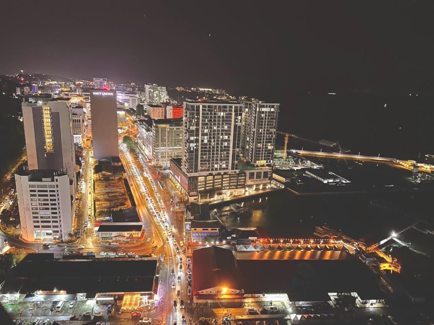 Vv Homestay Jesselton Quay Surla Sabah Mall Kk 亚庇贵赴行馆 Kota Kinabalu Buitenkant foto