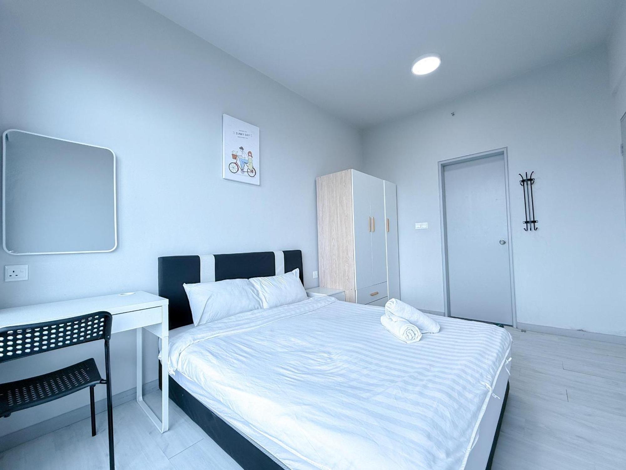 Vv Homestay Jesselton Quay Surla Sabah Mall Kk 亚庇贵赴行馆 Kota Kinabalu Buitenkant foto
