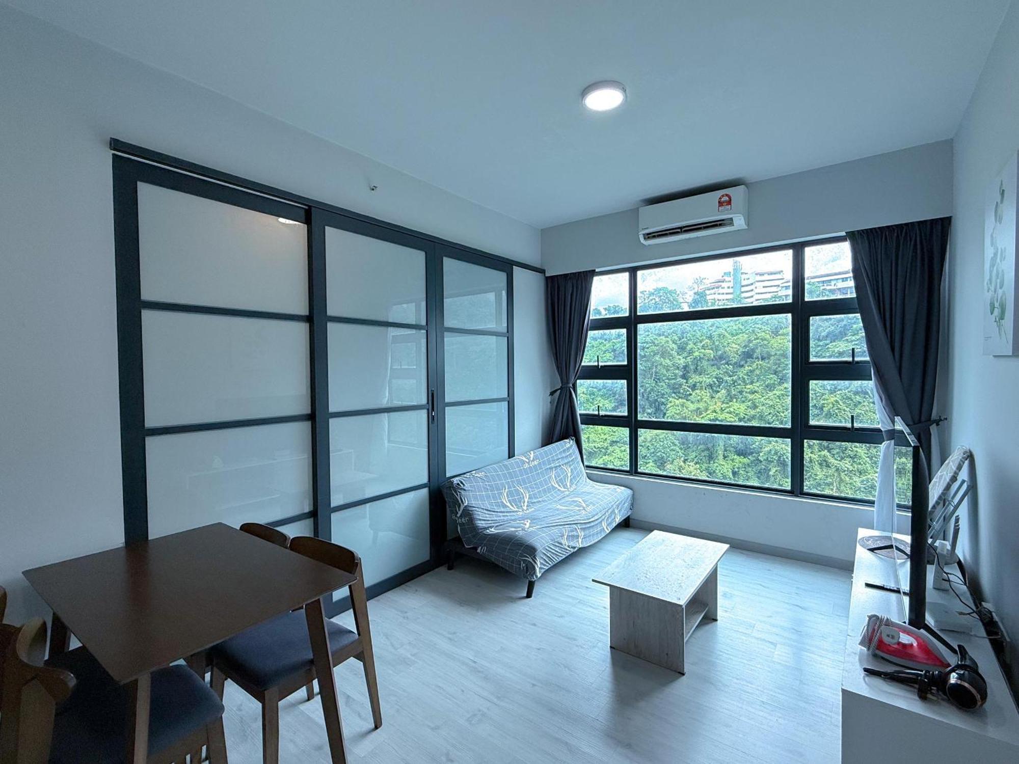 Vv Homestay Jesselton Quay Surla Sabah Mall Kk 亚庇贵赴行馆 Kota Kinabalu Buitenkant foto