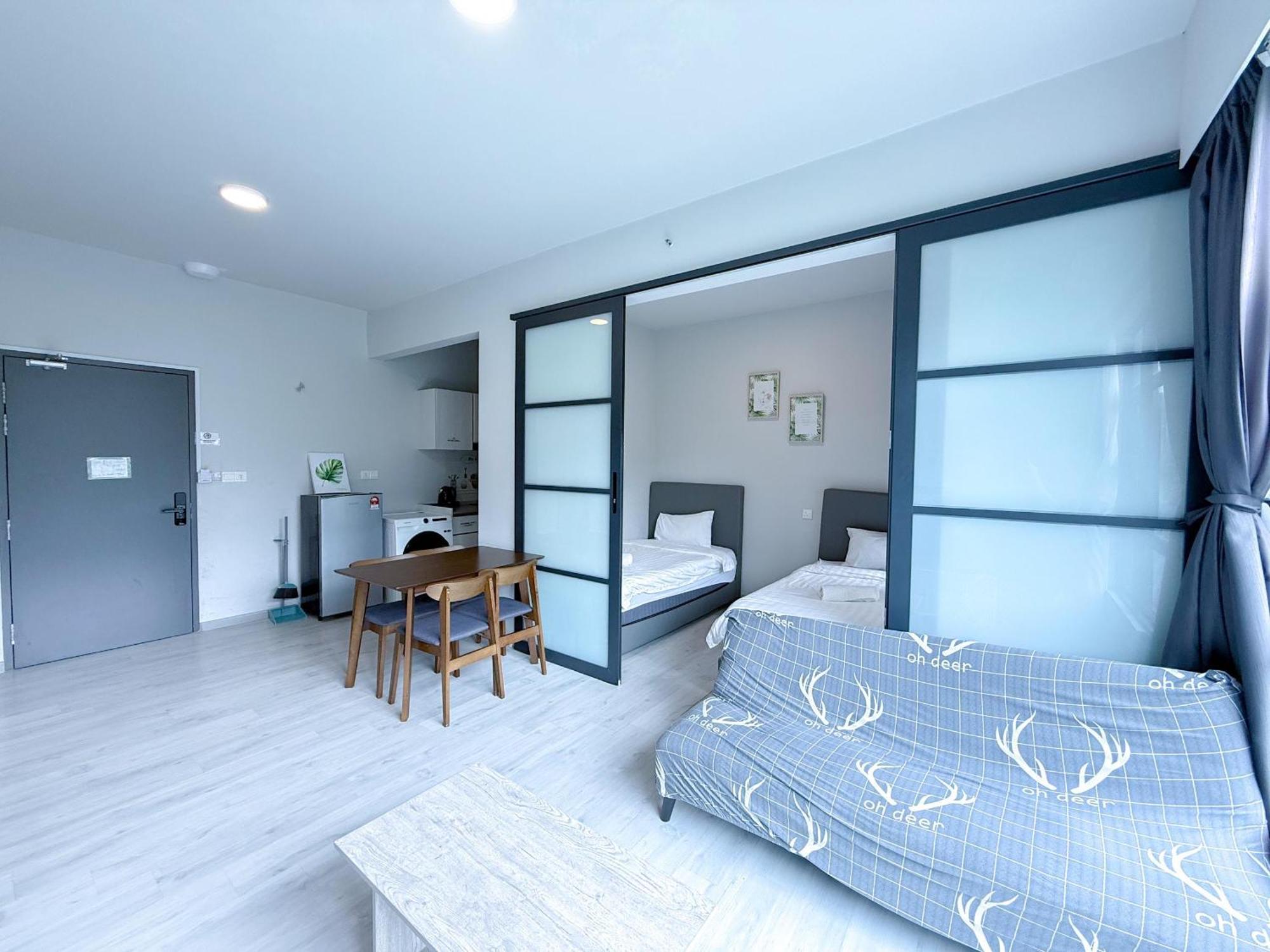 Vv Homestay Jesselton Quay Surla Sabah Mall Kk 亚庇贵赴行馆 Kota Kinabalu Buitenkant foto