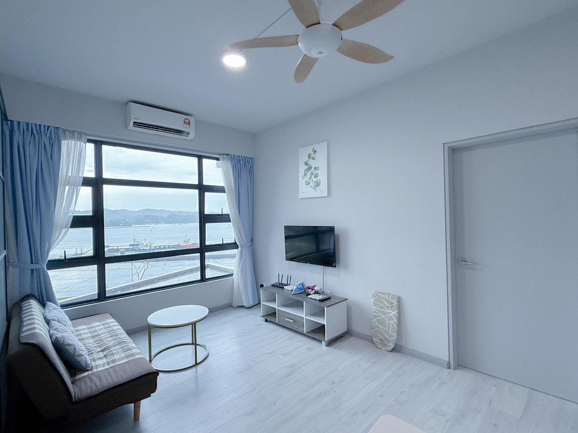 Vv Homestay Jesselton Quay Surla Sabah Mall Kk 亚庇贵赴行馆 Kota Kinabalu Buitenkant foto