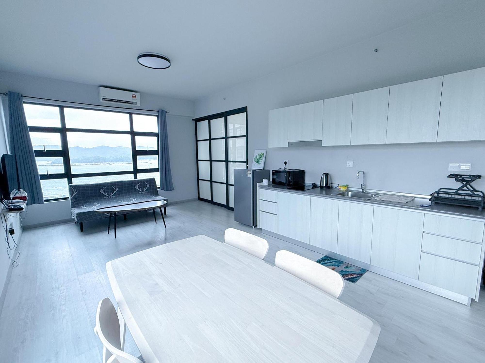 Vv Homestay Jesselton Quay Surla Sabah Mall Kk 亚庇贵赴行馆 Kota Kinabalu Buitenkant foto